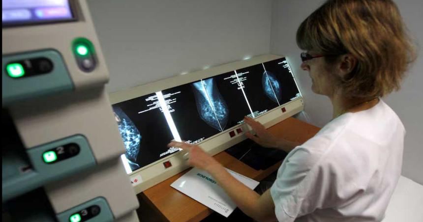 Un innovador tratamiento contra el caacutencer de mama hereditario logroacute una supervivencia del 100-en-porciento-