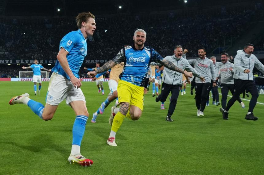 Naacutepoli campeoacuten de la Serie A
