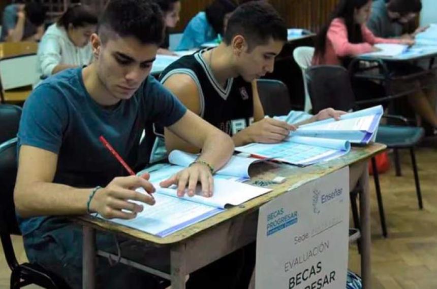 El Gobierno de Milei licuoacute las becas Progresar- ya son 500 mil beneficiarios menos