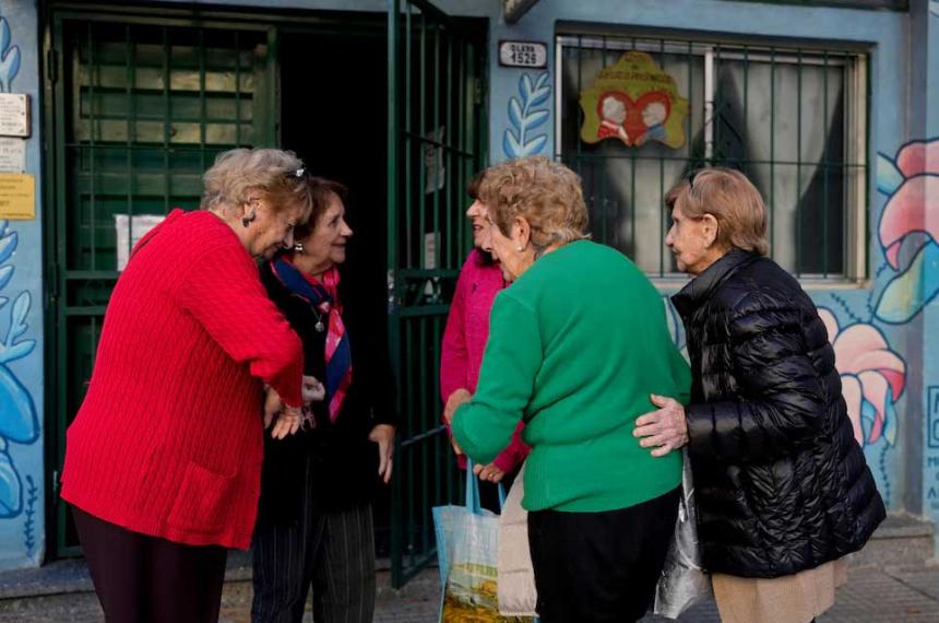 Cuaacutel es el impacto de las poliacuteticas econoacutemicas de Milei en las jubilaciones