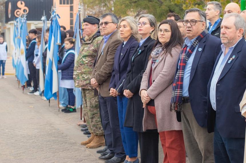Mayoral- si se abre una puerta con el Gobierno nacional hay que estar