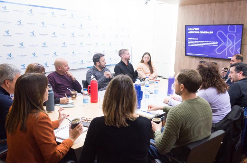 Desarrollo Social armoacute una mesa para sumar transparencia a la gestioacuten