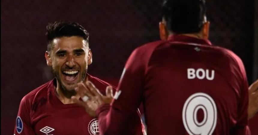 Lanuacutes y Huracaacuten terminaron primeros