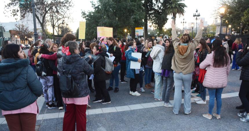 Pantildeuelazo jubilados y el reclamo universitario en las calles