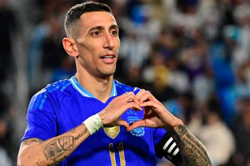 Bomba en el fuacutetbol argentino- Aacutengel Di Mariacutea vuelve a Rosario Central