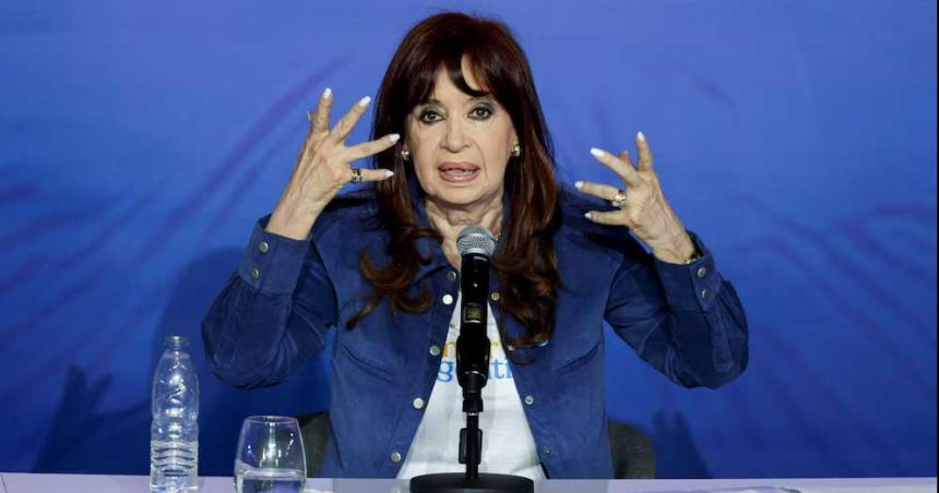 Rechazan pedido de Cristina para ser sobreseiacuteda en la Ruta del dinero K