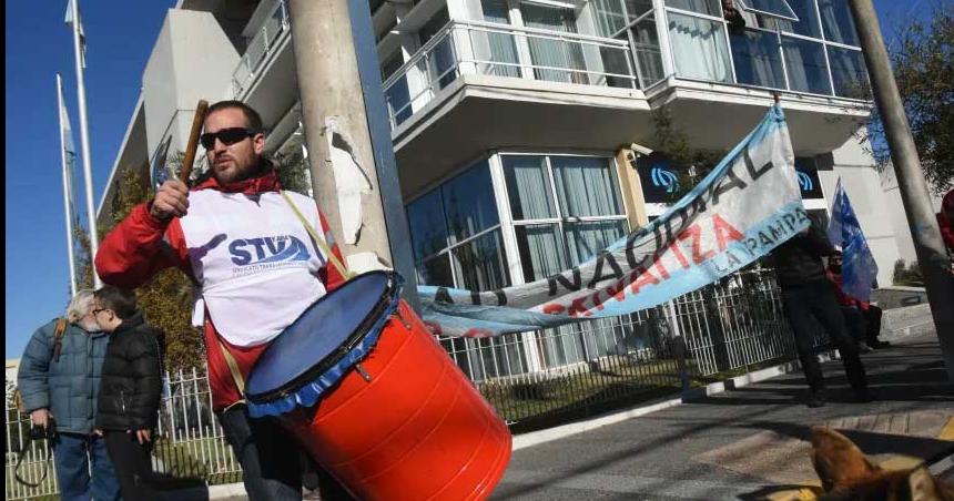 Gremios pampeanos expresaron acompantildeamiento permanente a trabajadores de Vialidad Nacional