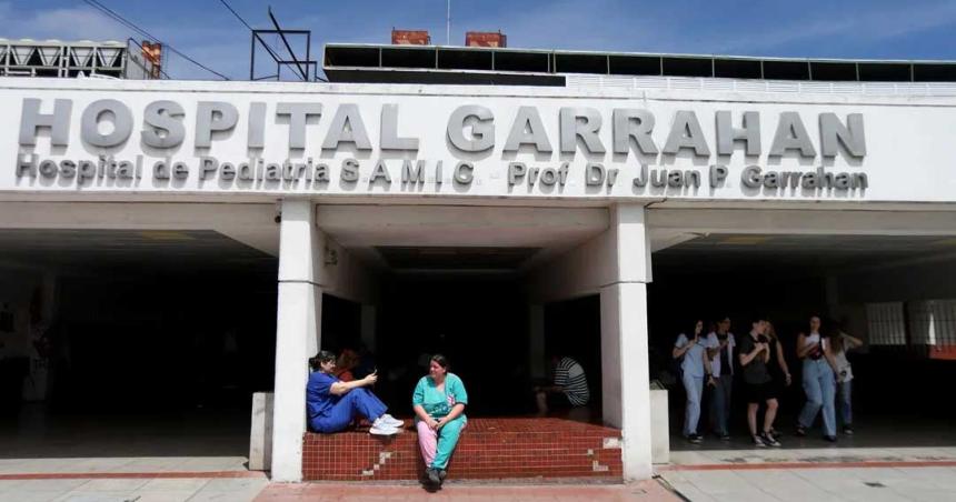 En pleno conflicto el Gobierno impulsa un plan de eficiencia en el Garrahan con controles de presentismo