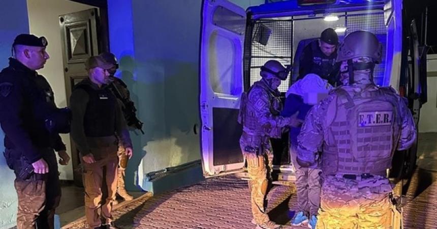 Detuvieron a tres hombres en Pico por un robo en Coacuterdoba