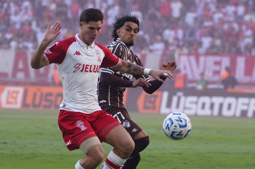 Huracaacuten y Platense no se sacan diferencias