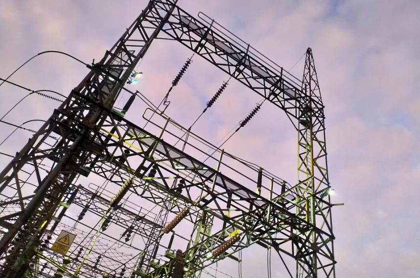 Prorrogaron la emergencia en el sector energeacutetico nacional