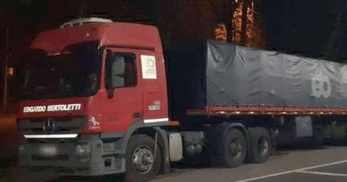 Demoran a camionero alcoholizado en Catriloacute