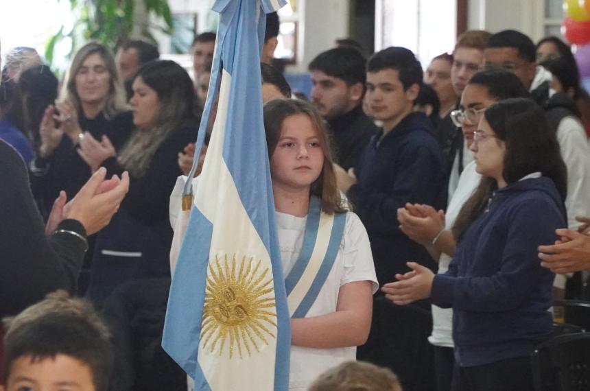 Doblas festejoacute su aniversario y defendioacute las autonomiacuteas locales