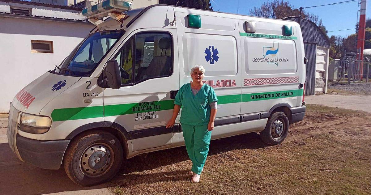 Ceballos cuenta con su primera chofer de ambulancia