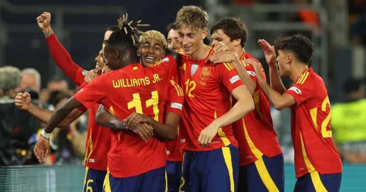 Espantildea le ganoacute a Francia y jugaraacute la final de la Nations League