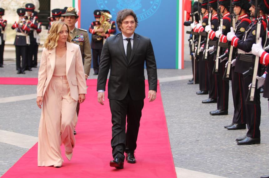 Argentina e Italia sellaron acuerdo estrateacutegico para exportar GNL
