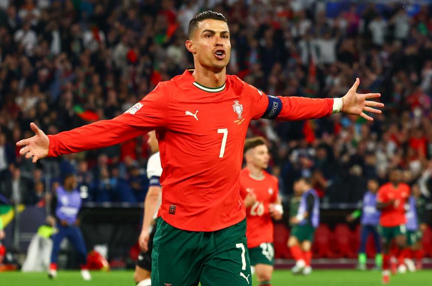 Espantildea y Portugal definen el tiacutetulo