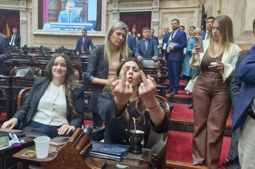 Poleacutemico cruce tuitero entre dos diputadas libertarias muy cercanas a Milei