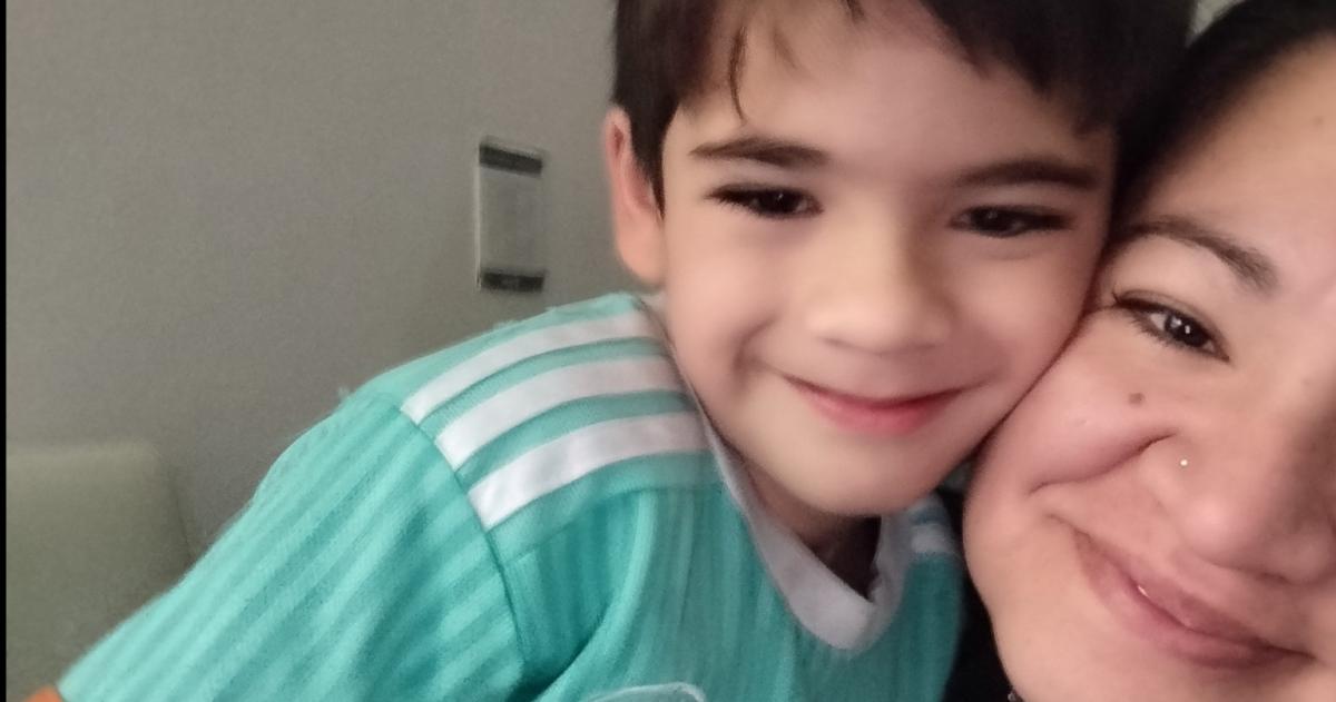 El pequentildeo Mateo recupera la visioacuten