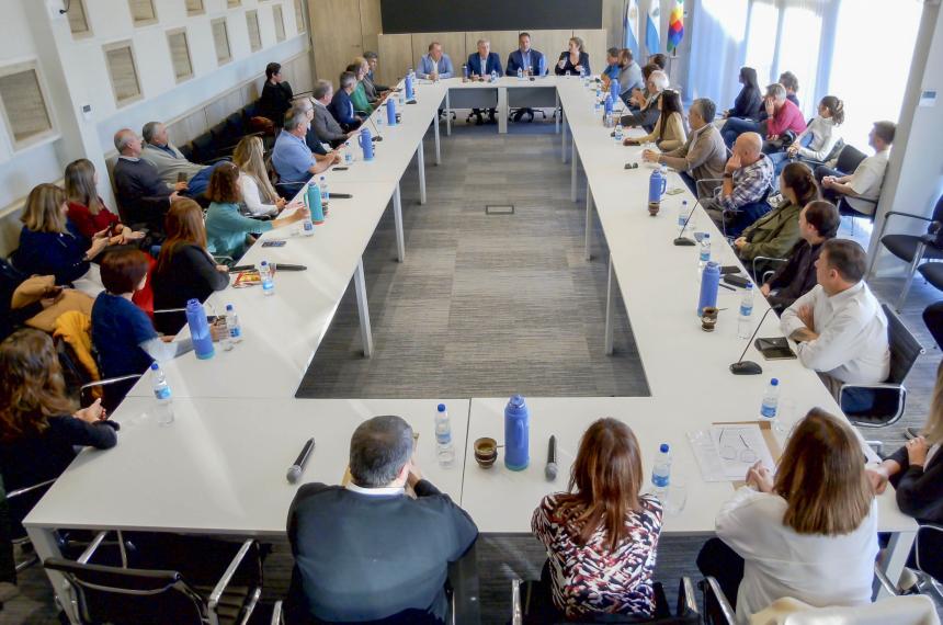 Un resguardo en la Provincia y un privilegio que deja tela para cortar