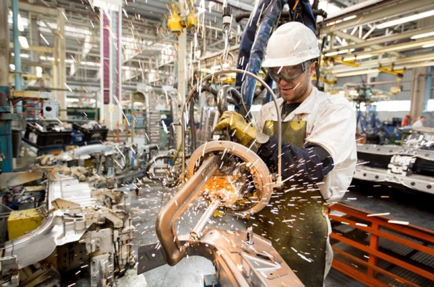 Seguacuten el INDEC la industria crecioacute un 22-en-porciento- en abril