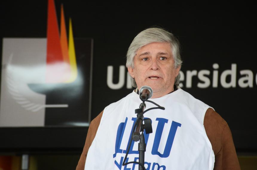 Paro en la UNLPam- Se estaacuten yendo los docentes