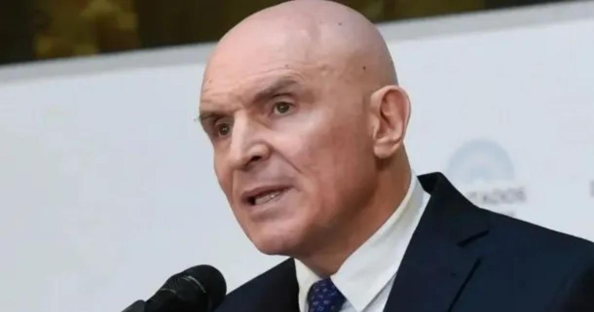 Joseacute Luis Espert tuvo que retirarse de una charla tras lanzar un exabrupto contra Florencia Kirchner