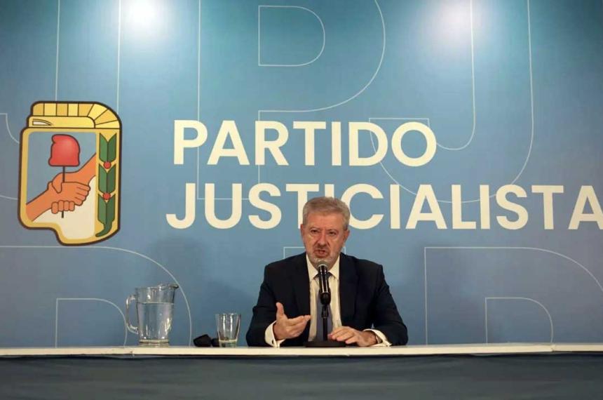 El abogado de Cristina Kirchner afirmoacute que la expresidenta no se va a fugar
