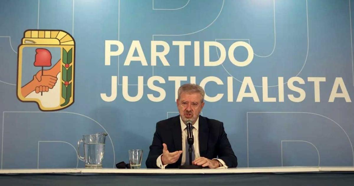 El abogado de Cristina Kirchner afirmoacute que la expresidenta no se va a fugar