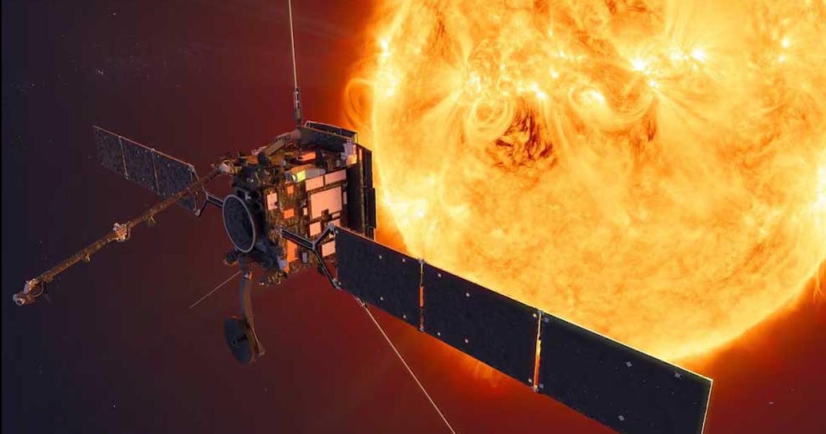 Una nave espacial captoacute las primeras imaacutegenes del polo sur del Sol que asombraron a los cientiacuteficos