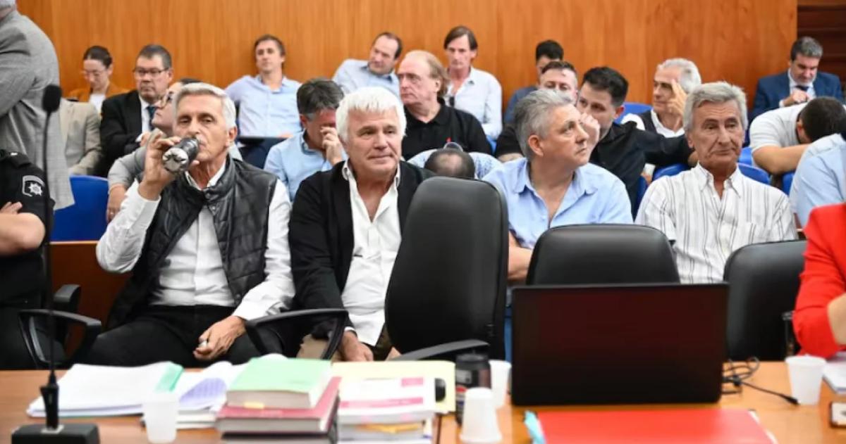 La Justicia liberoacute a los directivos de Vicentiacuten tras el pago de un milloacuten de doacutelares en fianzas 