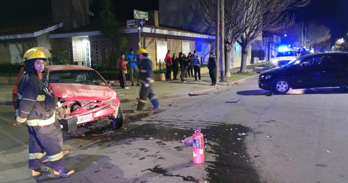 Cuatro heridos entre ellos dos menores tras un fuerte choque en General Pico