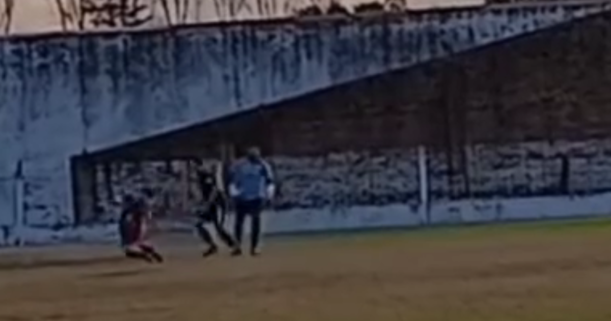 Sebastiaacuten Reacute fue otra vez protagonista de una agresioacuten