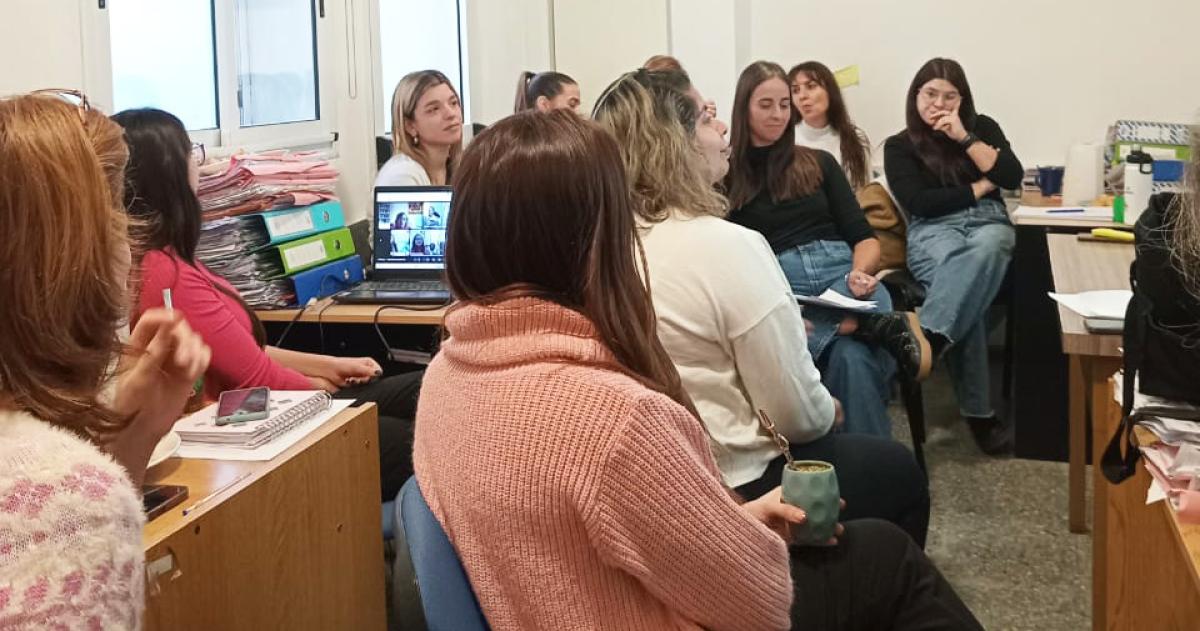 Jornada de reflexioacuten sobre prevencioacuten y asistencia de la violencia familiar 