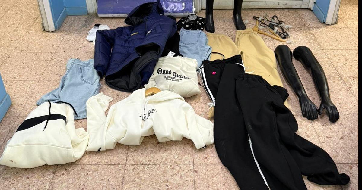 Robaron un maniquiacute con ropas pero lo recuperoacute la policiacutea