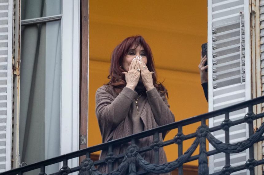 Le dieron la prisioacuten domiciliaria a Cristina Kirchner y no iraacute a Comodoro Py