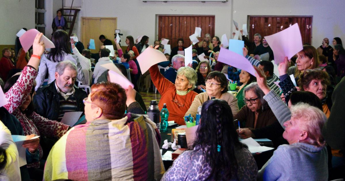 Encuentro de Personas Mayores en Maisonnave- repudio a la represioacuten de los mieacutercoles