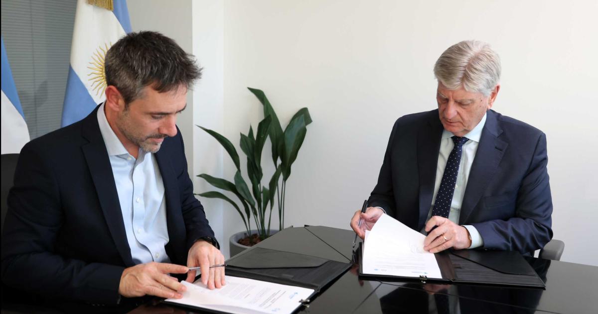 Empleo y desarrollo- Ziliotto acordoacute con el CFI una inversioacuten de 400 millones