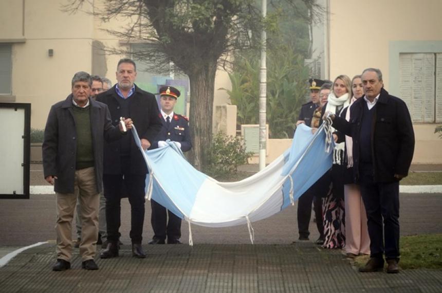 El Gobierno provincial acompantildeoacute el 115deg aniversario de Embajador Martini
