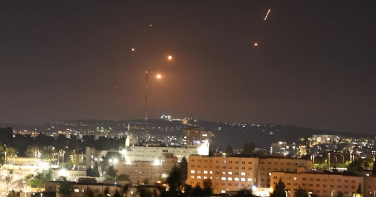 Israel intercepta un nuevo ataque iraniacute con misiles contra el sur del paiacutes