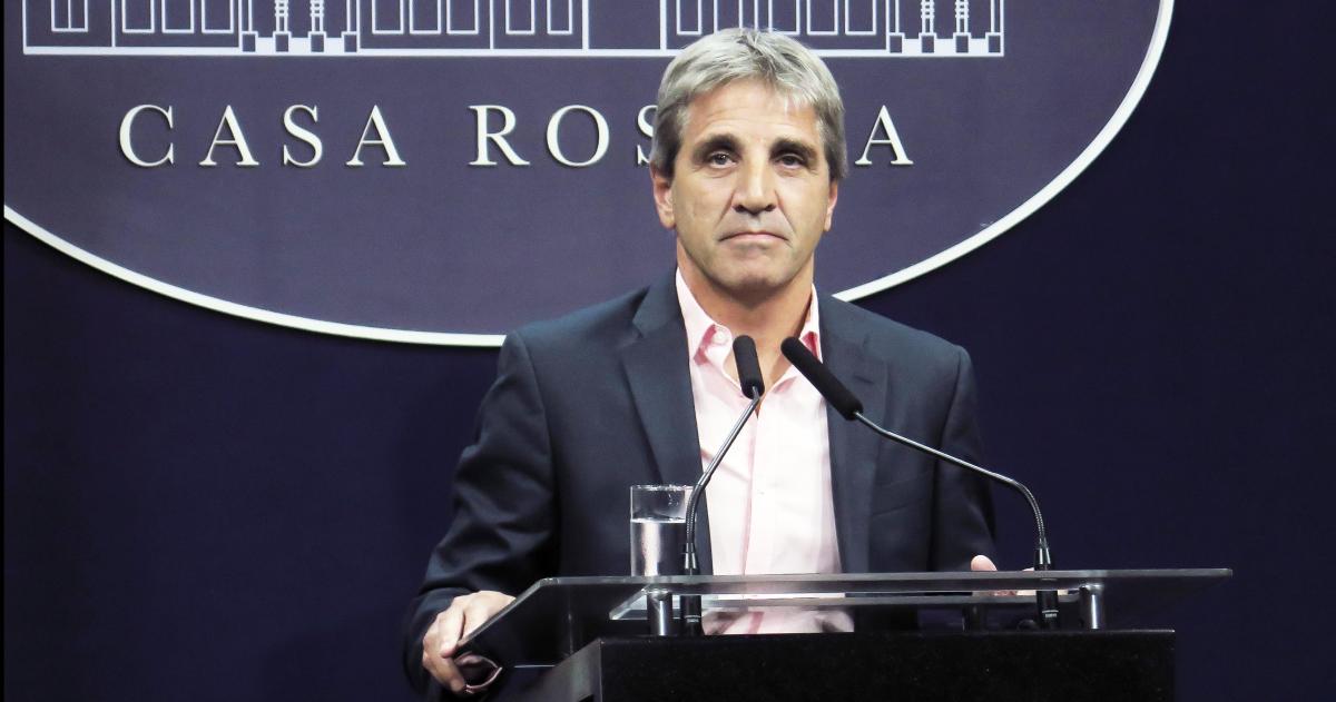 El Gobierno disolvioacute dos fondos fiduciarios destinados a obras viales y subsidios de gas