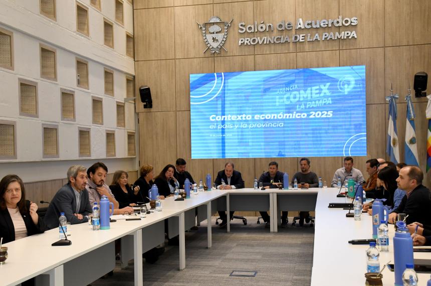 El impacto negativo de la economiacutea libertaria en la cumbre de I-COMEX con sectores productivos