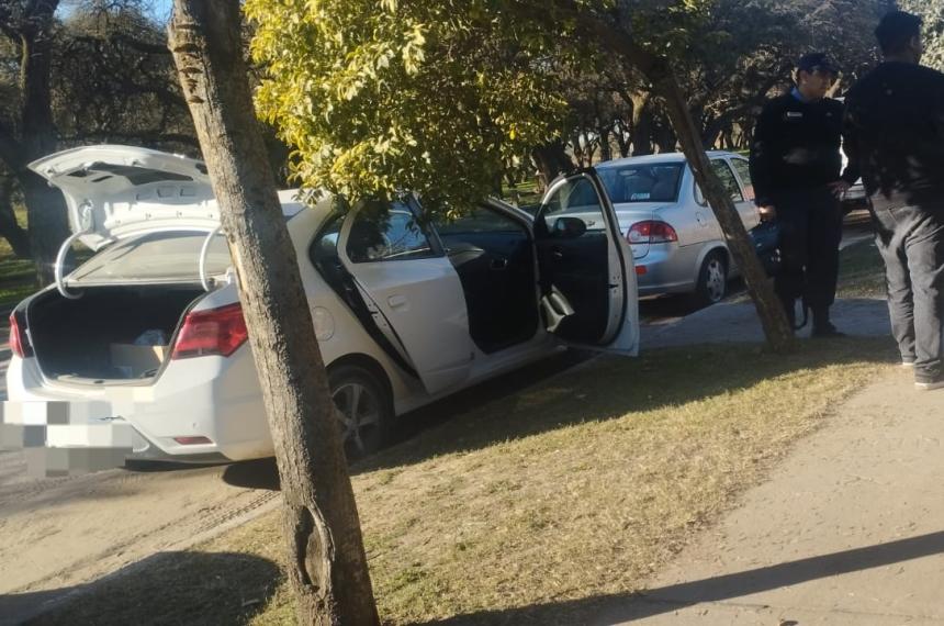 Allanaron domicilios y secuestraron un vehiacuteculo en busca de un TV robado