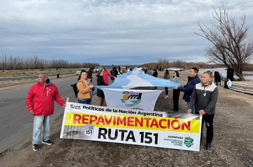 Banderazo en 25 de Mayo por el arreglo urgente de la Ruta Nacional 151