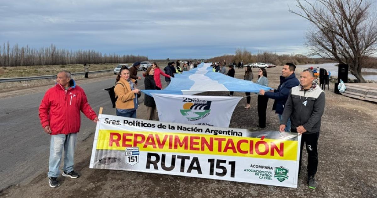Banderazo en 25 de Mayo por el arreglo urgente de la Ruta Nacional 151