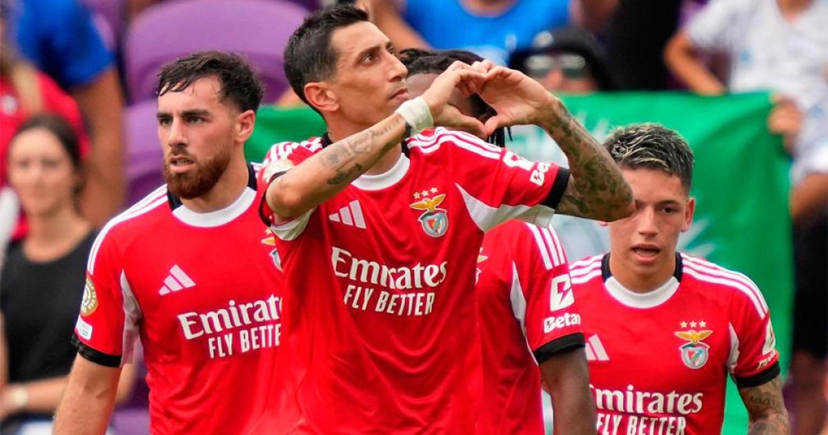 Con dos goles de Di Mariacutea Benfica goleoacute a Auckland City y complicoacute a Boca en el grupo