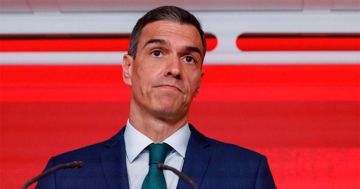 Prostitucioacuten fiestas y mamadas- los chats del escaacutendalo que sacuden al gobierno de Espantildea