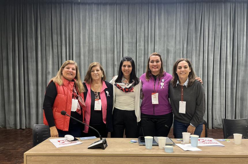 El paiacutes necesita maacutes que nunca a las mujeres radicales