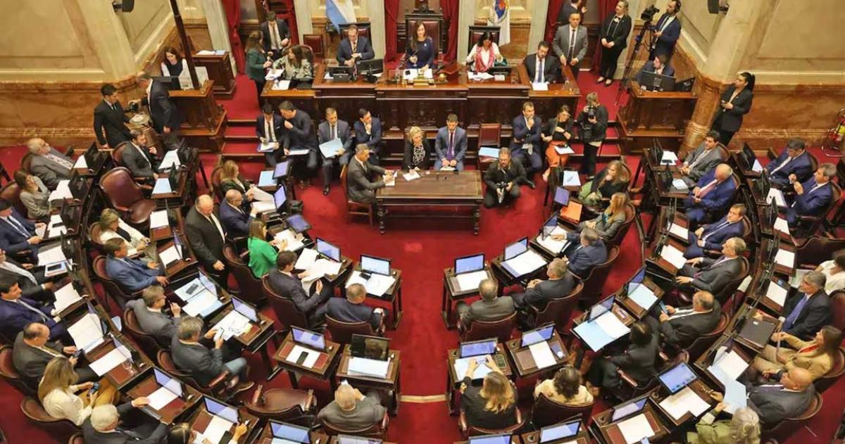 Senado- aliados del Gobierno piden sesionar de manera urgente un temario de 39 proyectos