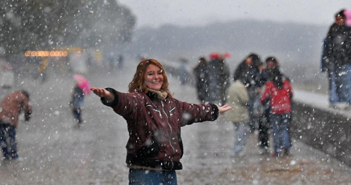 El SMN lanzoacute un inesperado pronoacutestico de nevadas en el AMBA
